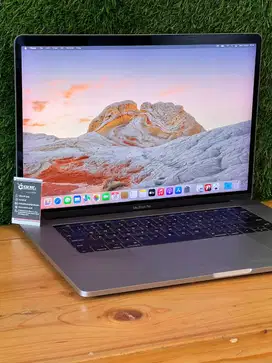 Laptop Apple MacBook Pro 15 Inch 2016 16 GB/ 256 GB | Gaming - Desain