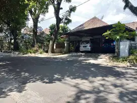 Rumah Bangunan Kolonial Tengah Kota, Lokasi Premium Sayap Jalan Riau