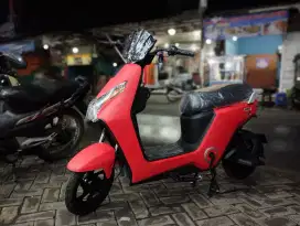 PROMO SEPEDA LISTRIK UWINFLY D70 KHUSUS HARI INI DISKON 500RB LANGSUNG