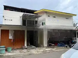 Dijual Rumah Kost dan Kios Strategis dan Modern di UI Beji Timur Depok