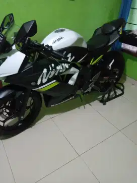 JUAL MOTOR NINJA 250 Bekas namun masih bagus