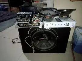 Dijual satu set audio mobil