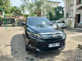 DIJUAL TOYOTA HARRIER 2014