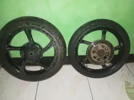 Jual velg std yamaha mio + cakram + ban motor merk maxxis