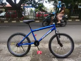 Sepeda BMX ukuran 20