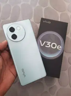 VIVO V30E 5G (8gb/128gb) second like new