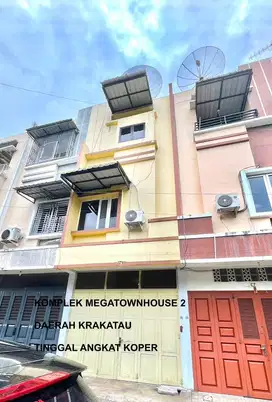 KOMPLEK KRAKATAU MEGATOWNHOUSE 2