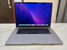 MacBook Pro Retina 2016 i7 15in 16GB 512GB Dual VGA Touchbar