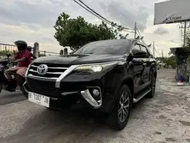 Toyota New Fortuner VRZ 2017/2018 Hitam Automatic