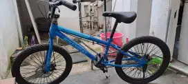 Sepeda anak BMX