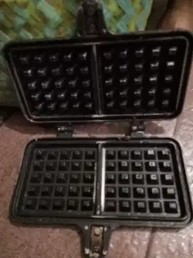 Cetakan waffle bekas