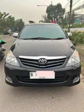 Innova G Luxury 2010 A/T Bensin