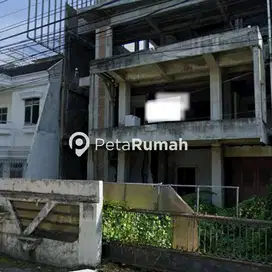 DIJUAL VILLA JALAN SULTAN HASANUDDIN (RICKY ANTONIO)