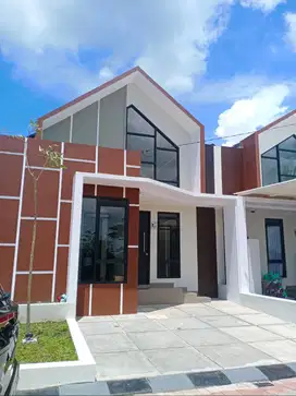 Dikontrakkan/ Disewakan Rumah Baru 2 kamar dekat dengan UII (jakal)