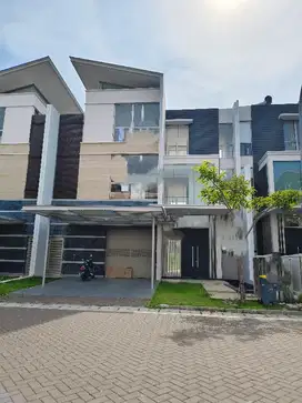 sewa rumah Mozart Mewah deket Golf PIK Jakarta Utara