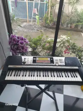 Keyboard yamaha psr 740 DISKET