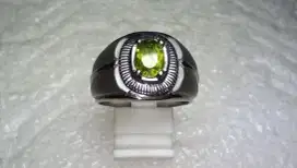 Cincin Natural Peridot Dim.7x5x3.5 Mewah