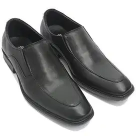 Sepatu Kantor (Resmi) - (Size 42) Hitam (Merk Dr. Kevin)