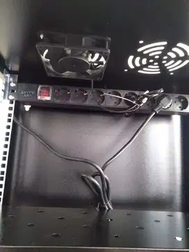 wallmount rack 9u depth 400mm switch hub sound system