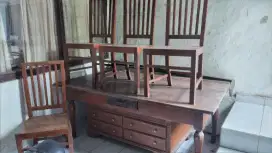 Satu Set Maja Makan Kayu Jati Tua
