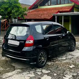 Honda Jazz 1.5 GD3 IDSI Matic 2005 - Kilometer Rendah - Bersih Sehat