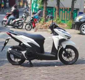 VARIO 150 CBS PUTIH TH 2019