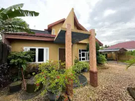 djual rmh lokasi strategis dekat dgn kubah abah guru sekumpul.