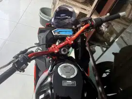 Honda CBR 150r LOW KM  motor masih mulus