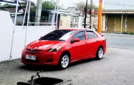 Vios 1.5 EX warna merah