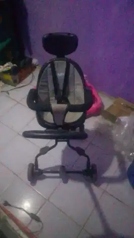 Di jual stroller dan baby Walker