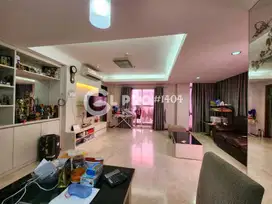 Disewakan Apartemen Royal Mediterania Garden 3+1 Bedrooms Private Lift