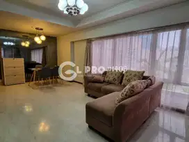 Disewakan Apartemen Royal Mediterania Garden 3 Bedrooms Full Furnished