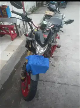 Dijual motor Honda cb 150r