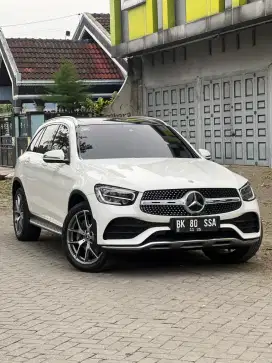 MERCEDES BENZ GLC200 AMG A/T 2020