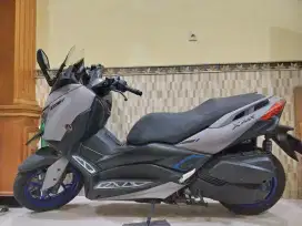 Sepeda motor yamaha xmax tahun 2021