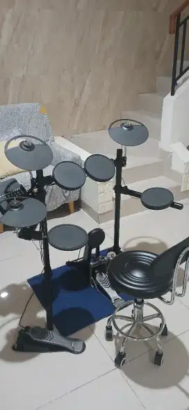 Drum yamaha  elektrik DTX 450 mulus dan normal