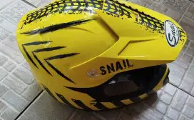 helm trail anak snail