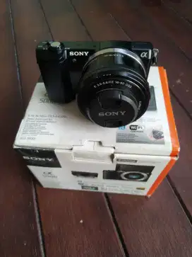 Sony a5000 fullset normal