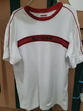 Kaos SUPREMA Putih