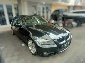 BMW 320i th 2011 Facelift LCi