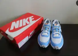 Nike waffle sebut SE size 42.5(27cm) kotak ada