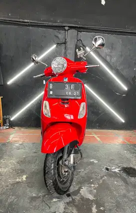 VESPA PIAGIO LX 125 MERAH FACELIFT 2022