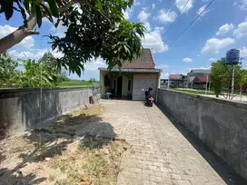 MURAH RUMAH DI KONTRAKAN DEPAN LUAS DEKAT KAMPUS UMY KASIHAN JK13064