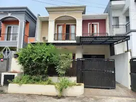 Rumah bagus, 8x18, hdp timur di Metro Permata 1