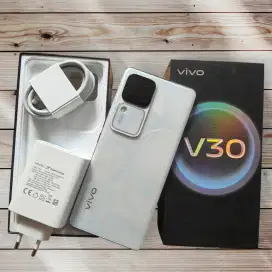 VIVO V30 5G RAM (8/256) WHITE SECOND LIKE NEW