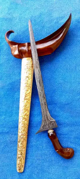 Keris sepuh jalak ngore