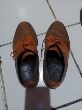 Jual sepatu pria