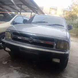 opel blazer dohc tahunn1996 fast sale