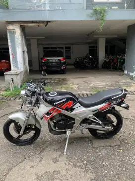 Ninja r kis hitam