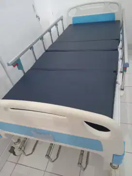 Hospital bed utk orang sakit